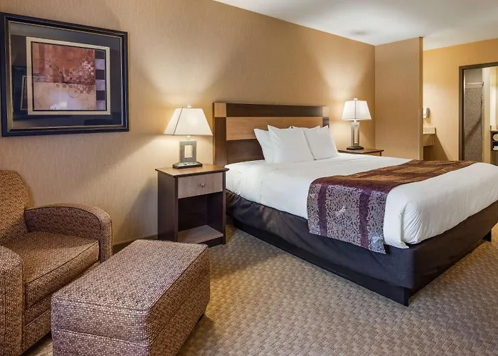 Crandon Inn & Suites